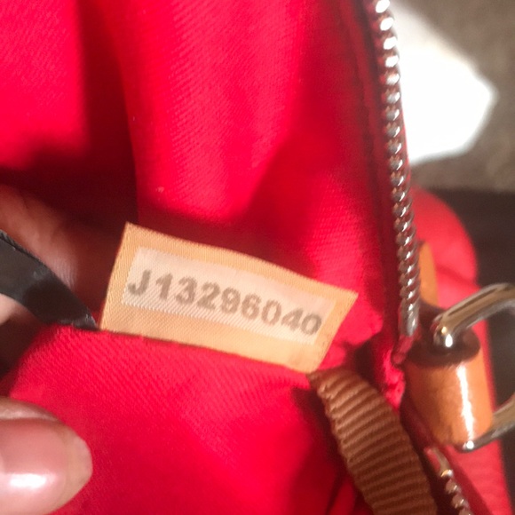 Dooney & Bourke - SOLD - Picture 7 of 8